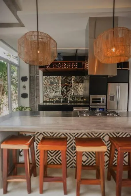 Tulum Beachfront Villa I'Ik By Casa Xuul Tulum