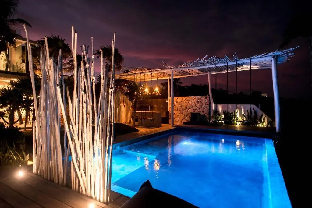 Tulum Beachfront Villa I'Ik By Casa Xuul Tulum